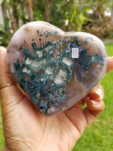 Load image into Gallery viewer, Brazilian Amethyst Heart Clusters w/Agate
