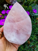 Load image into Gallery viewer, Leaf &amp; Teardrop Rose Quartz Bowls
