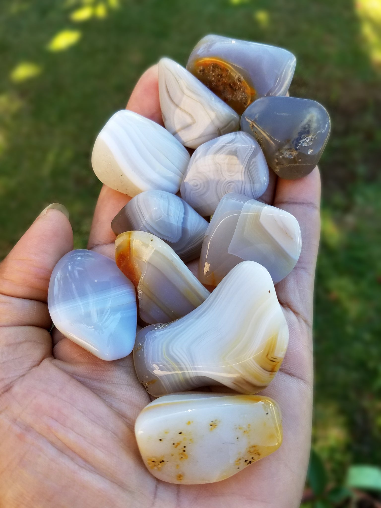 Gray on sale banded agate