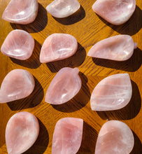 Load image into Gallery viewer, Leaf &amp; Teardrop Rose Quartz Bowls
