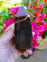 Load image into Gallery viewer, Red &amp; Black Marble Calcite Obelisks
